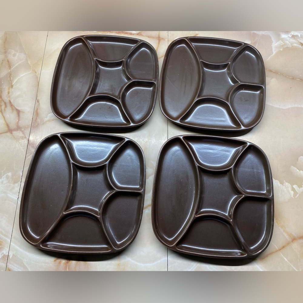 Set of 4 ceramic divided plates made in Japan